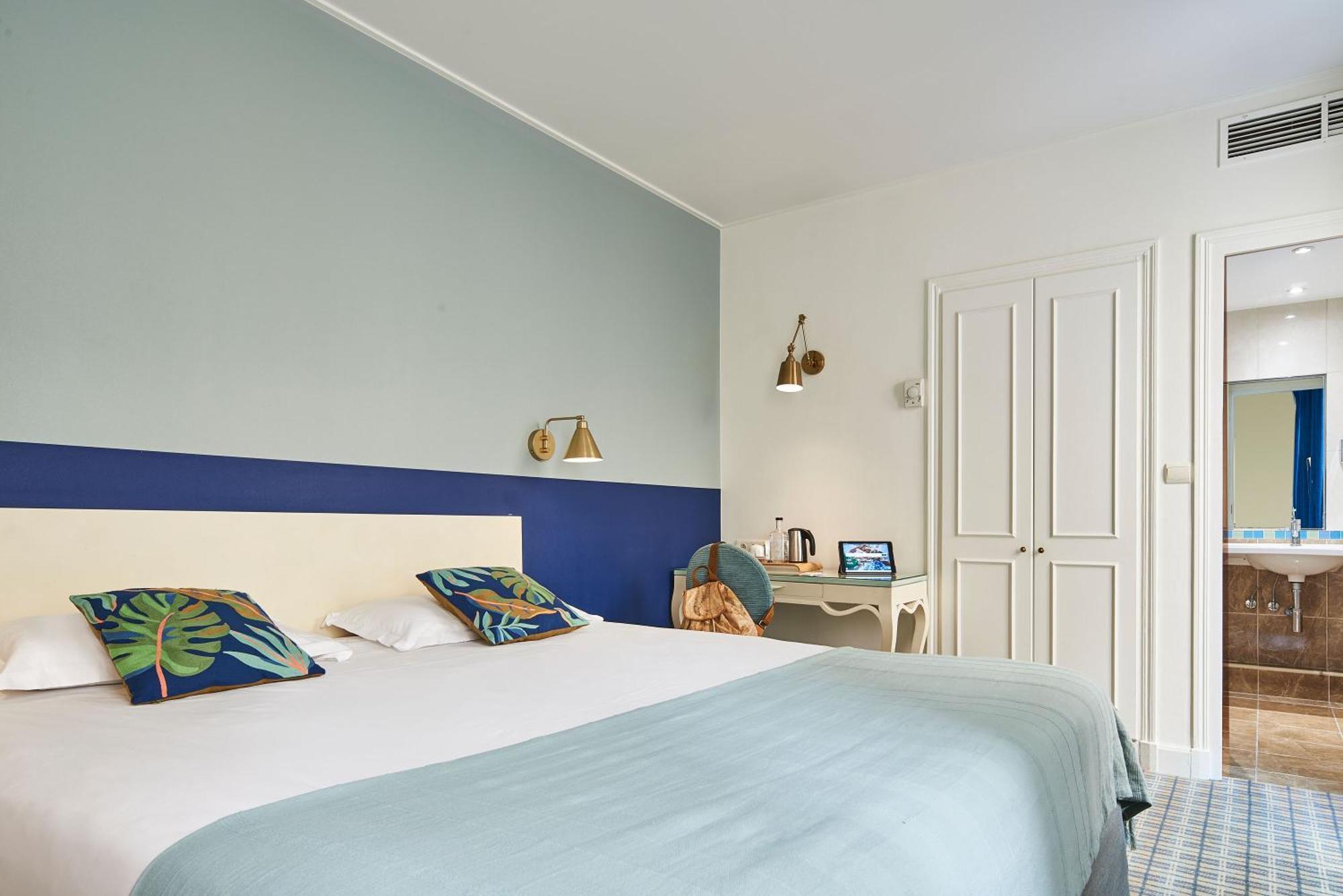פריז Hotel Etoile Saint Ferdinand By Happyculture מראה חיצוני תמונה